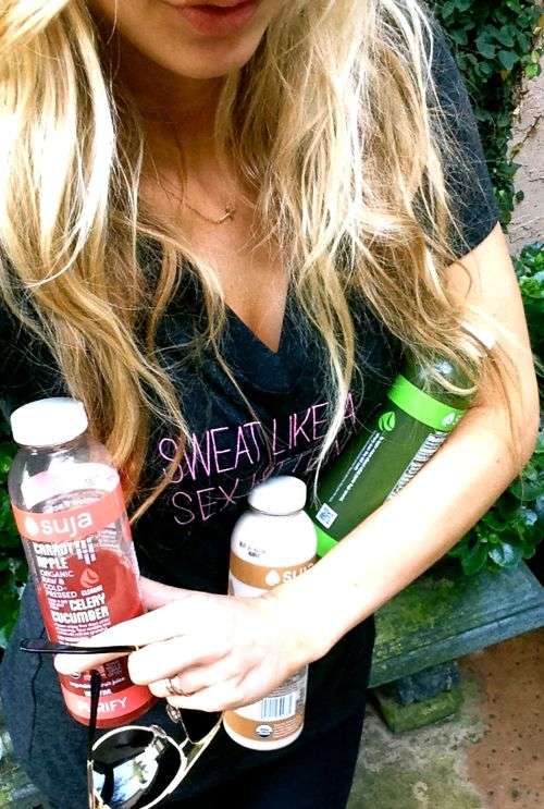 Lauryn Evarts, fitness blogger, health blogger, and skinny blogger talks everything about three day juice cleanses.