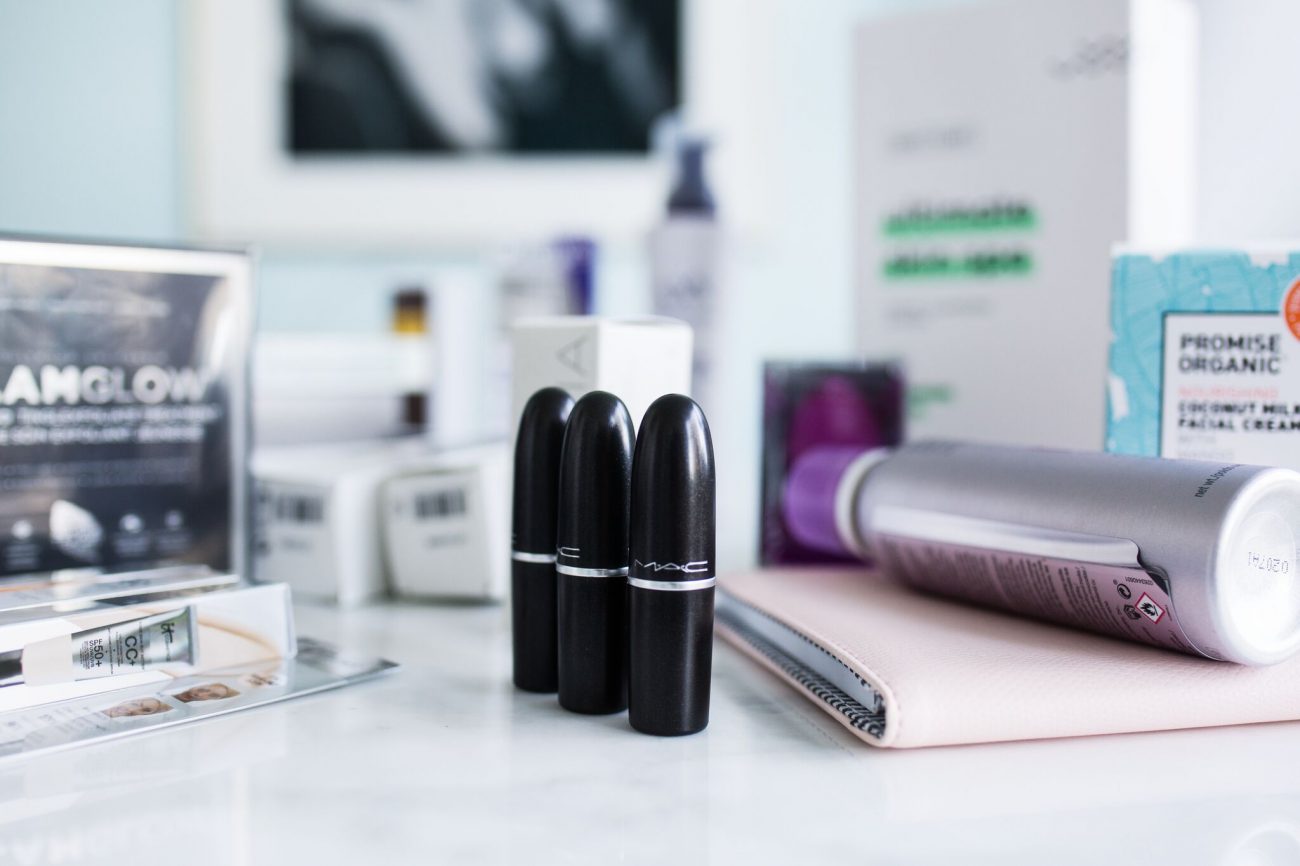lipstick giveaway | by the skinny confidential