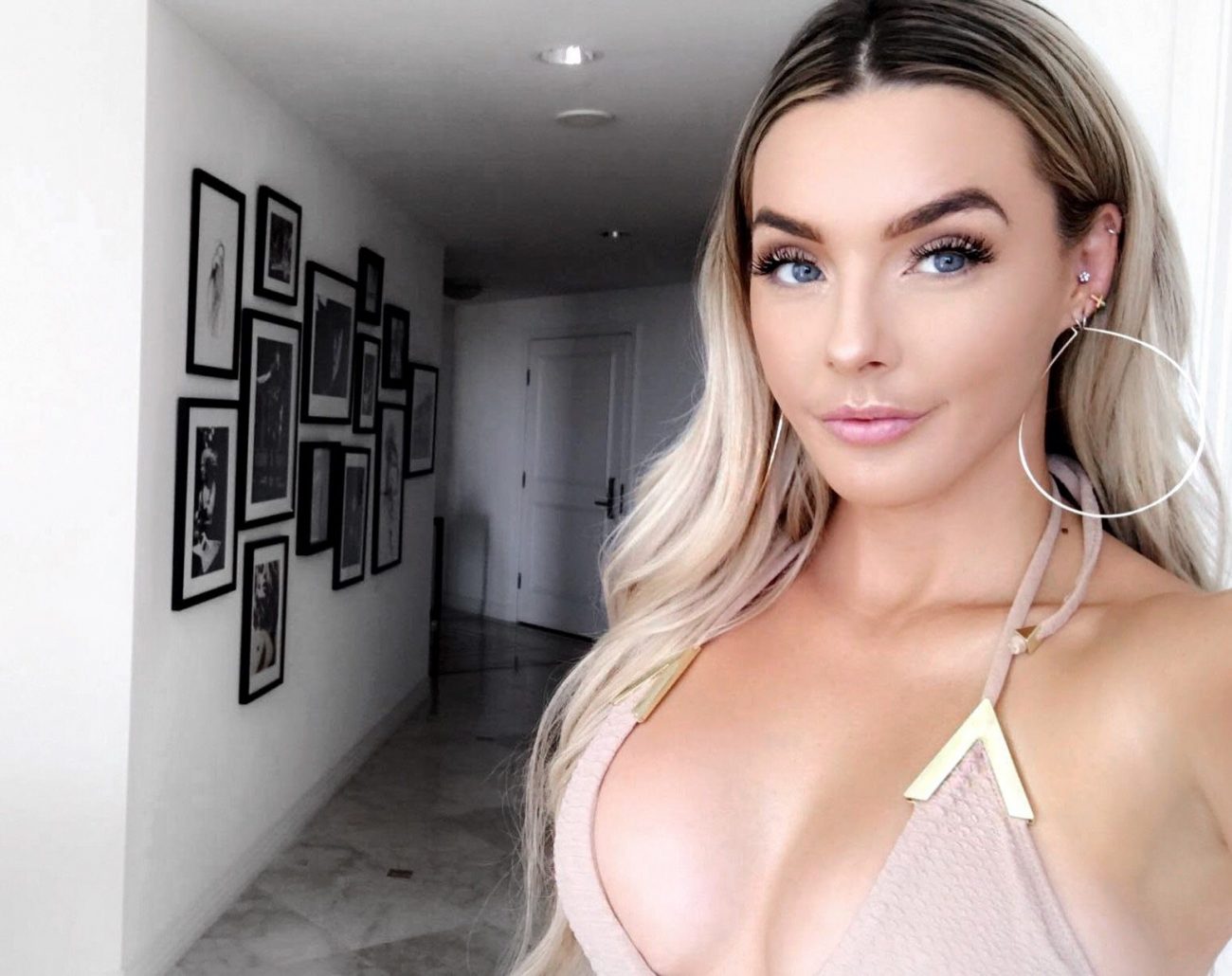Insta Live video | by the skinny confidential