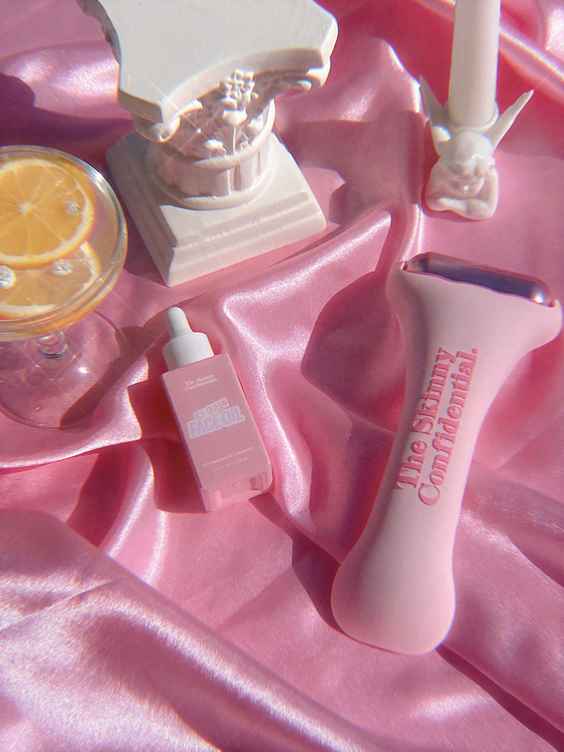 HOT MESS ICE ROLLER HOT MESS ICE ROLLER | The Skinny Confidential Product