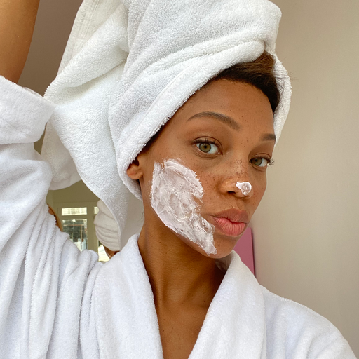 The Skinny Confidential Hot Shave Cream benefits