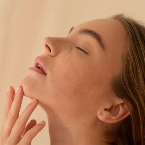 What Is Jawline Surgery? A Guide to Defining the Jaw and Chin