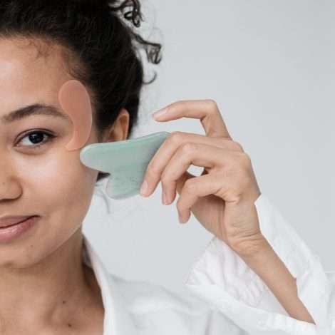 Does Gua Sha Work? What It Can (and Can’t) Do for Your Face